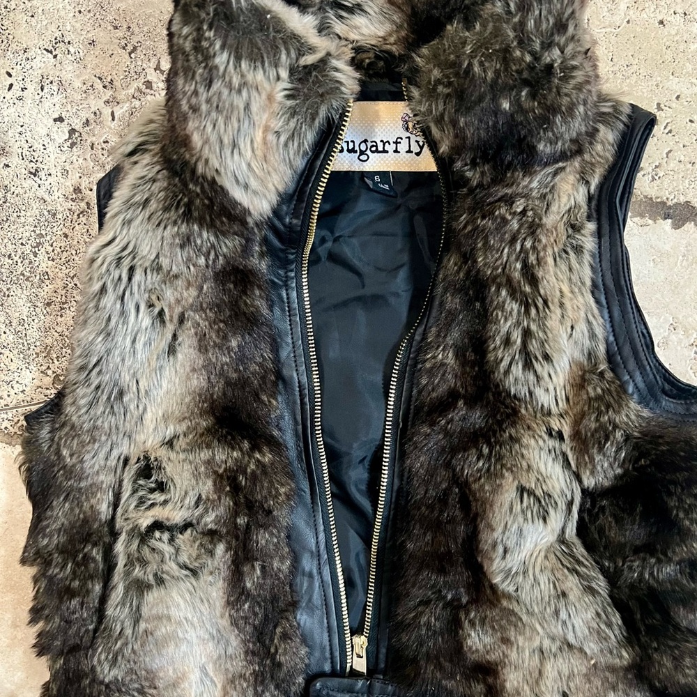 Sugarfly Girls Black Faux Fur Vest